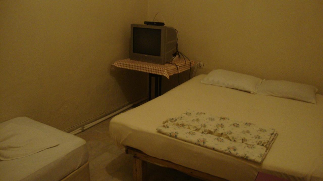 سفيريهيسار Degerli Motel المظهر الخارجي الصورة